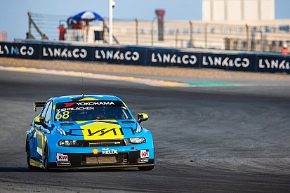 Ningbo WTCR: Muller wins as Michelisz, Guerrieri retire