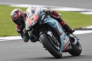 Quartararo vuela en la toma de contacto en Silverstone; Lorenzo, el último