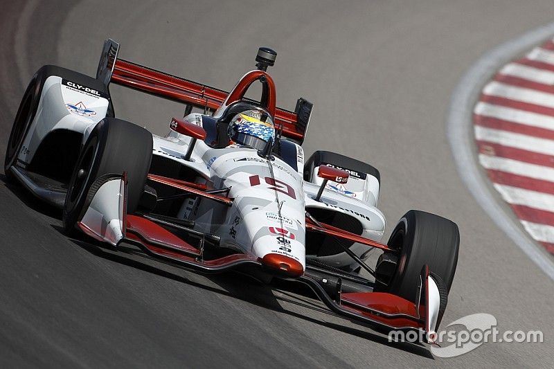 Gateway IndyCar: Rookies star in opening practice