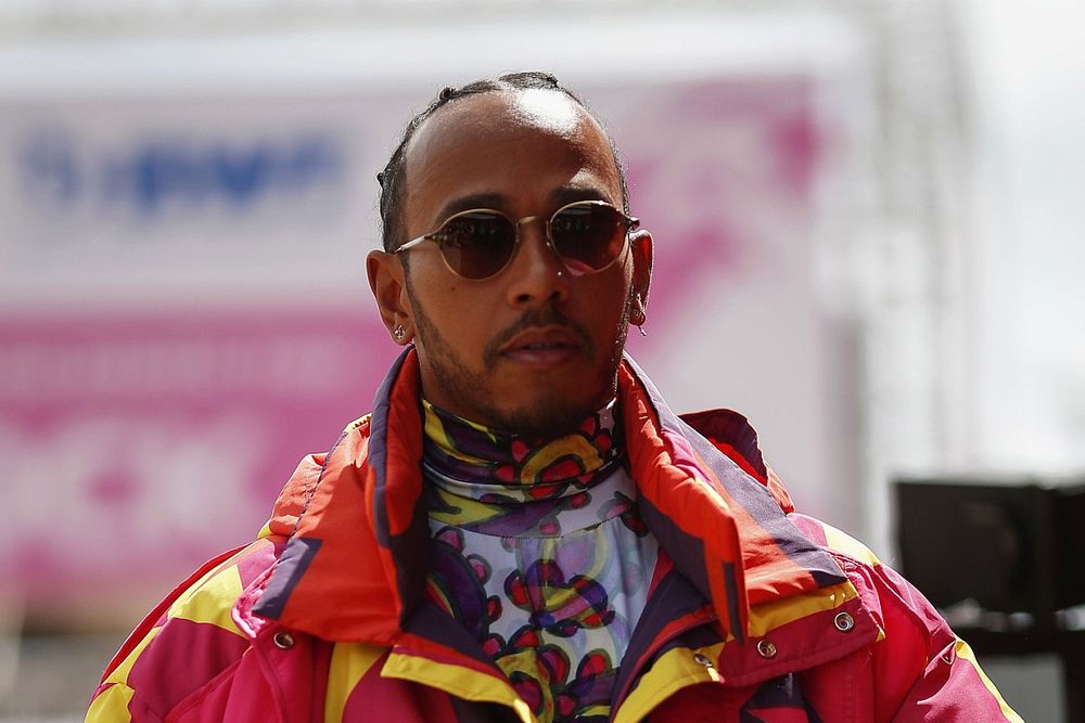 Hamilton, Britanya'dan men edileceği iddialarına sert çıktı: "FIA'nın yapması gereken daha büyük işler var"