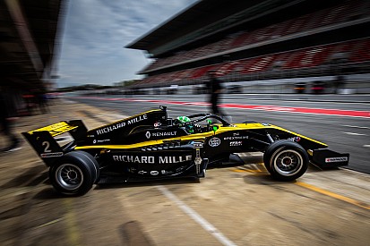 Caio Collet fecha semana de treinos para Fórmula Renault Eurocup