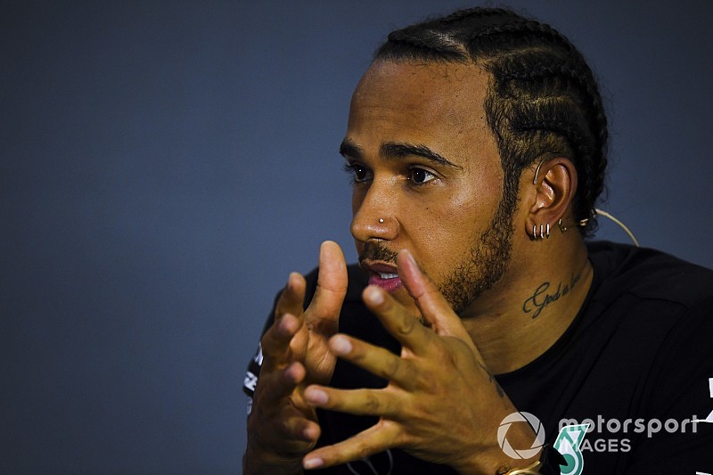 Hamilton a Formula E-ben látja a jövőt
