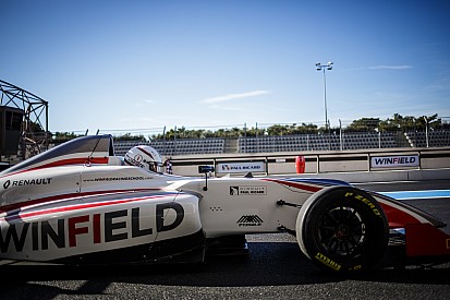 Jules Mettetal, Nicky Hays et Isack Hadjar sous les couleurs Winfield en FIA F4
