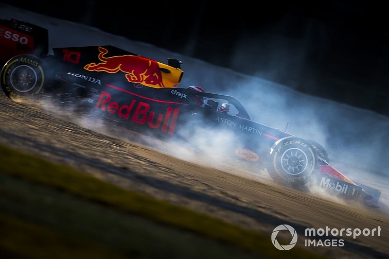 Honda motorunu "rokete" benzeten Red Bull: Mercedes şu anda gerimizde