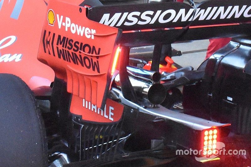 Ferrari модифицировала выхлопную систему SF90
