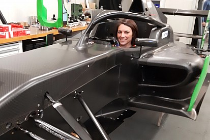 Fotostrecke: Sharon Scolari im Cockpit der Regional Formula