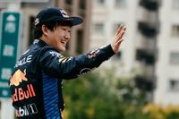 C&oacute;mo se vio a Tsunoda en su primera aparici&oacute;n p&uacute;blica como piloto de Red Bull