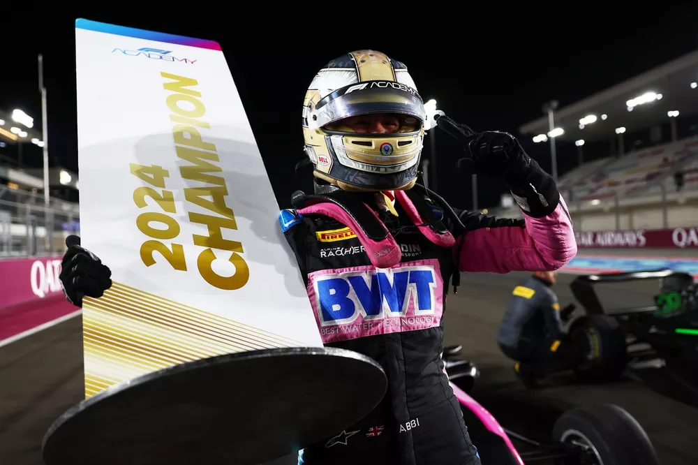 2024 F1 Academy Champion Abbi Pulling, Rodin Motorsport celebrates in parc ferme