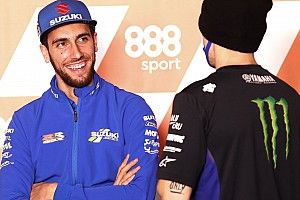 Rins pleit voor zware straf Viñales: "Elke race uit pits starten"