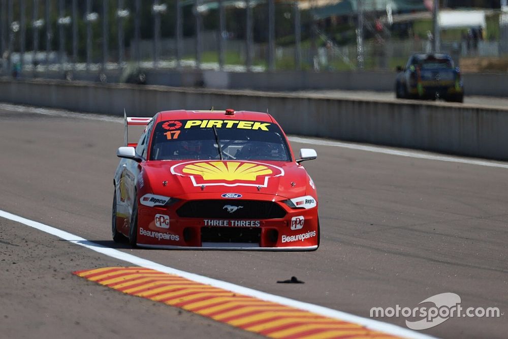Darwin Supercars: McLaughlin eclipses Brock tally