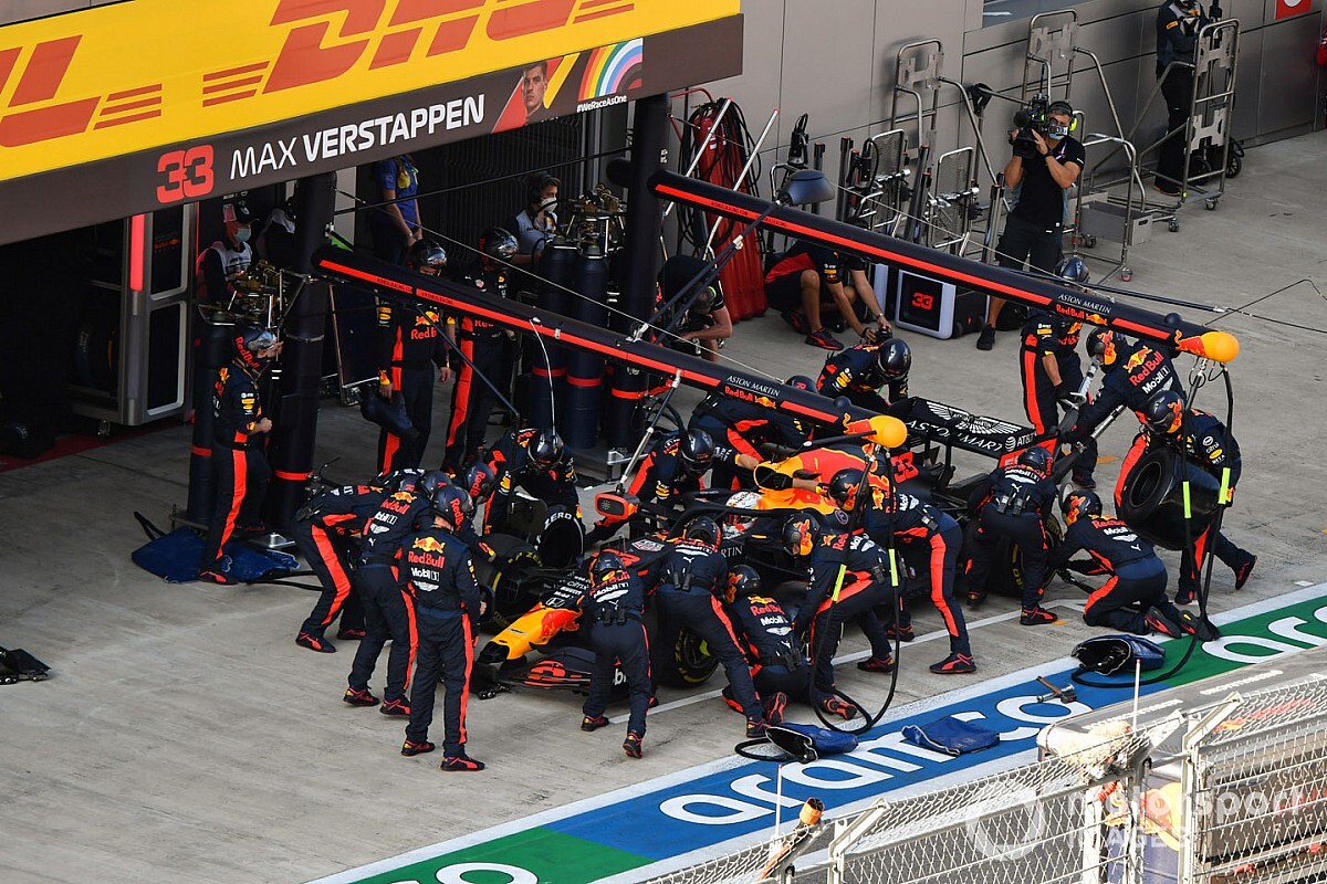 Red Bull, Sochi'de 2020'nin en hızlı pit stopunu yaptı