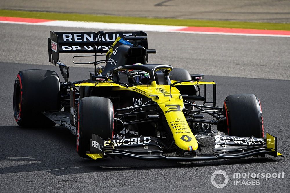 Ricciardo jubelt na podium: “Het gaat echt gebeuren, die tattoo”