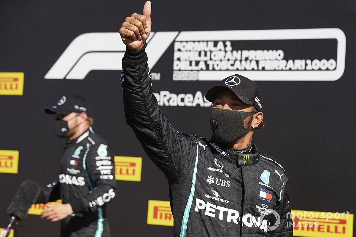 Már csak egyre Schumachertől: Hamilton el sem hiszi