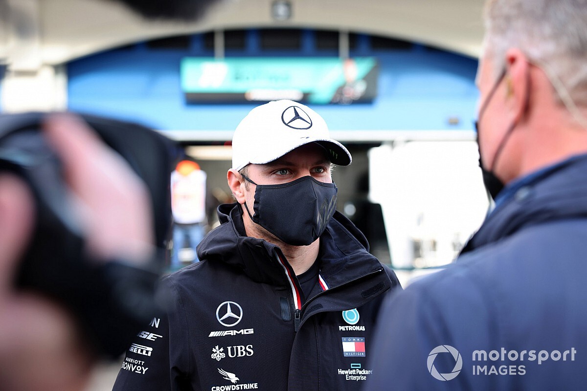 Bottas nyilatkozata miatt mentegetőzik Kínában a Mercedes