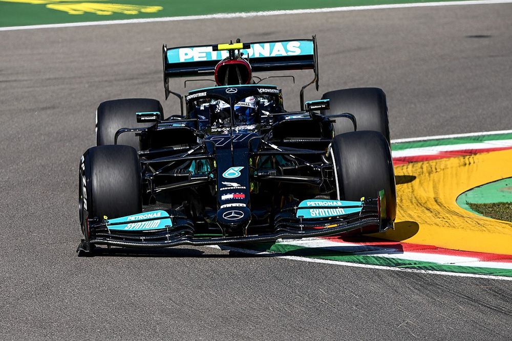 Emilia Romagna GP: Bottas leads Hamilton in disrupted FP1