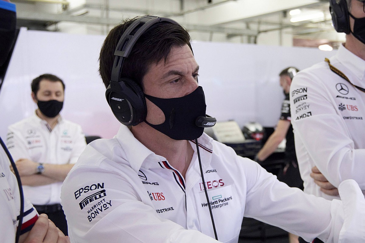 Por qué se escuchó por TV el mensaje de Toto Wolff a la FIA