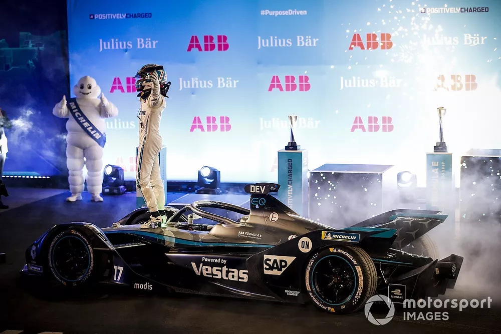Race winner Nyck de Vries, Mercedes Benz EQ celebrates in Parc Ferme 