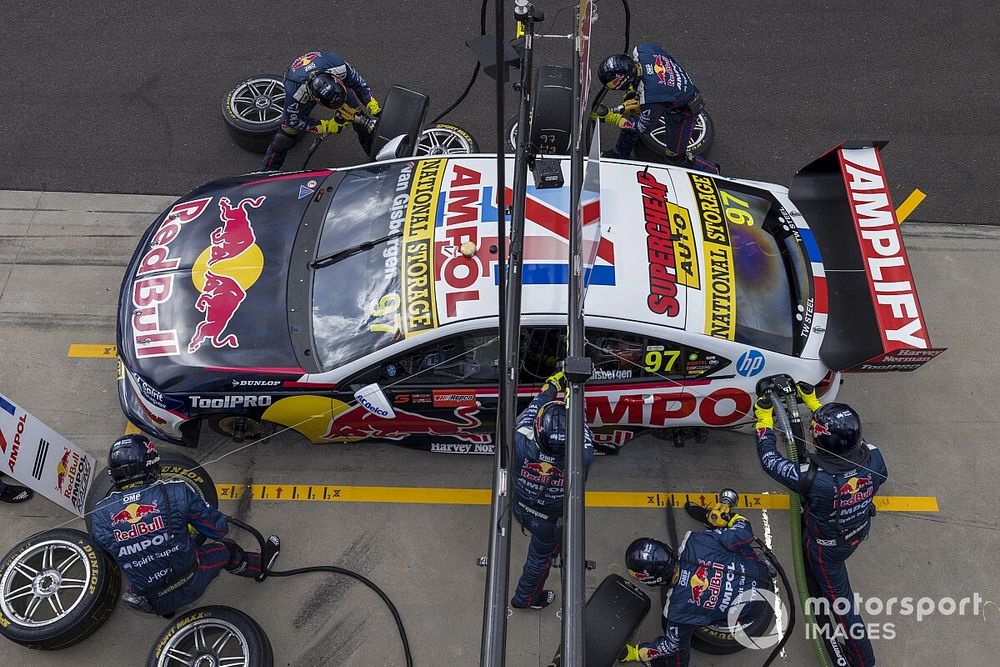 Supercars teams told to limit movement in Queensland