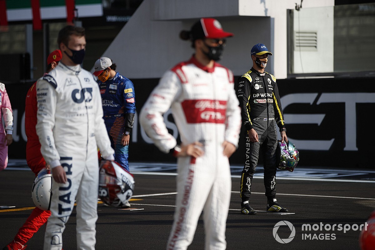 Ricciardo: "Pilotlar 'tehlike' için yarışır"