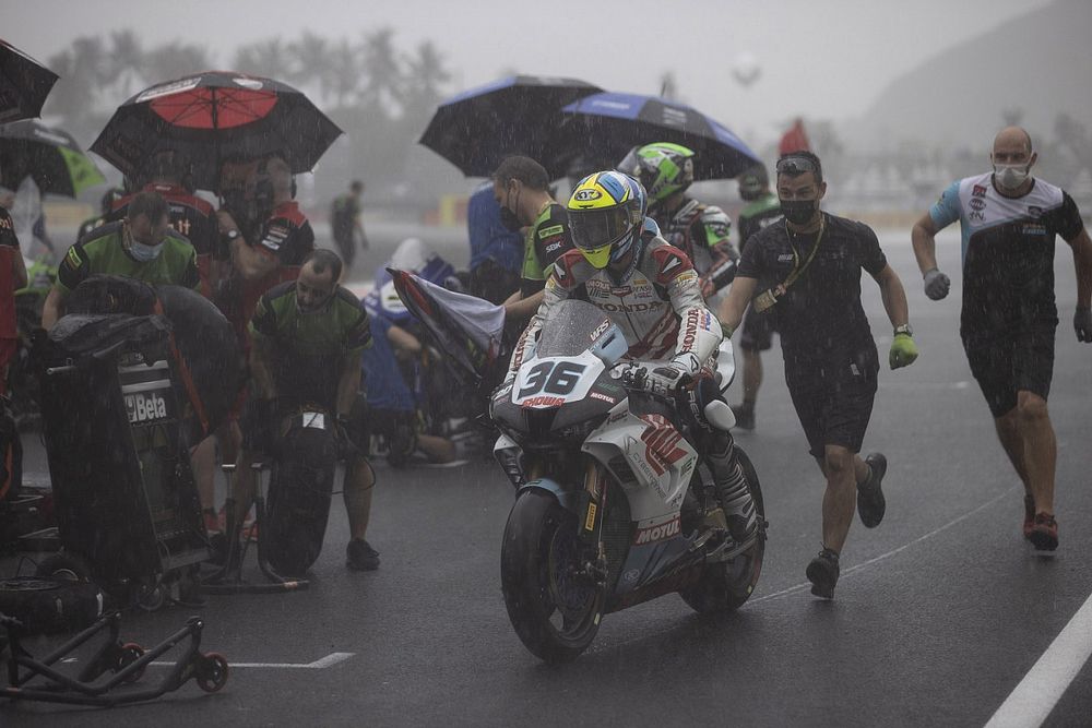 Eerste WSBK-race in Indonesië uitgesteld vanwege zware regenval