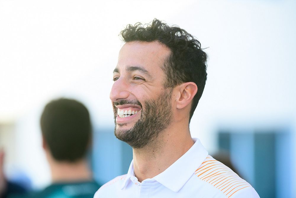 Ricciardo escapa de la sanción por bloquear a Alonso en Abu Dhabi
