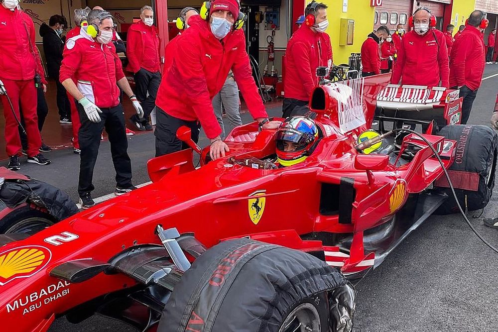 ¡Montoya condujo un Ferrari de Fórmula 1!