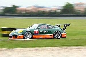 Porsche: Salles mantém domínio e vence corrida um da GT3 Cup em Curitiba