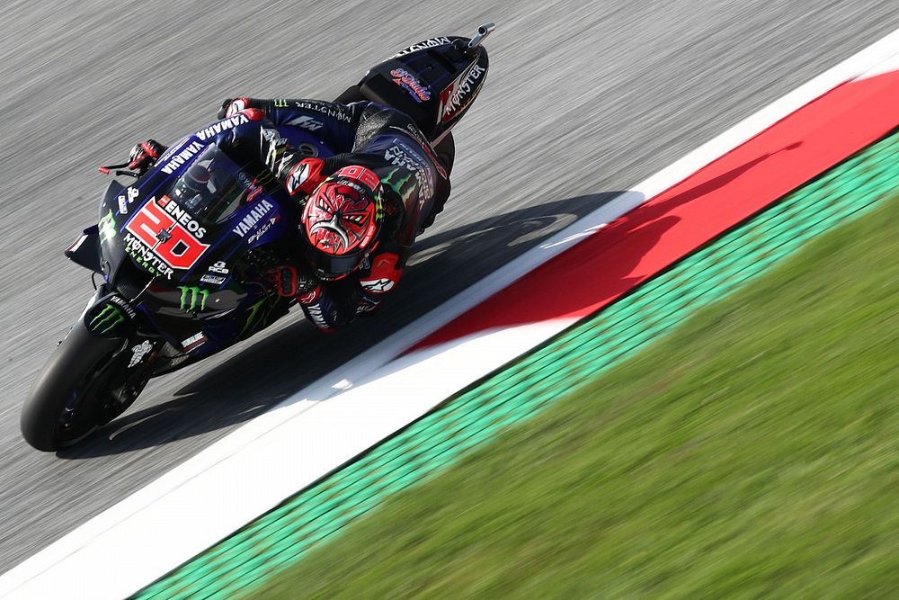 MotoGP, Austria, Warm-Up: Quartararo prova a spaventare le Ducati