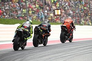 Marini: "Slick sul bagnato? Farei di peggio per un podio in MotoGP!"