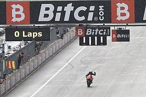 Binder gana una carrera de locos en el Red Bull Ring
