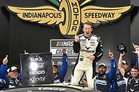 NASCAR Indianapolis-Rundkurs: A.J. Allmendinger siegt bei Randstein-Chaos