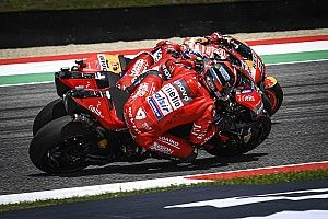 Veja vídeos e fotos da espetacular volta final do GP da Itália da MotoGP