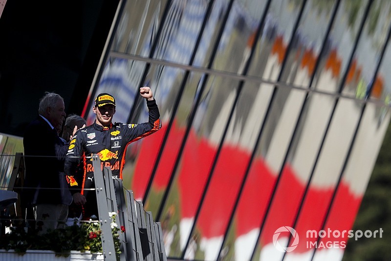 Verstappen vuelve a reinar, Sainz brilla y la F1 enamora de nuevo