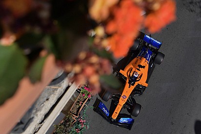 Sainz is 'een stuk wijzer' geworden in eerste races met McLaren
