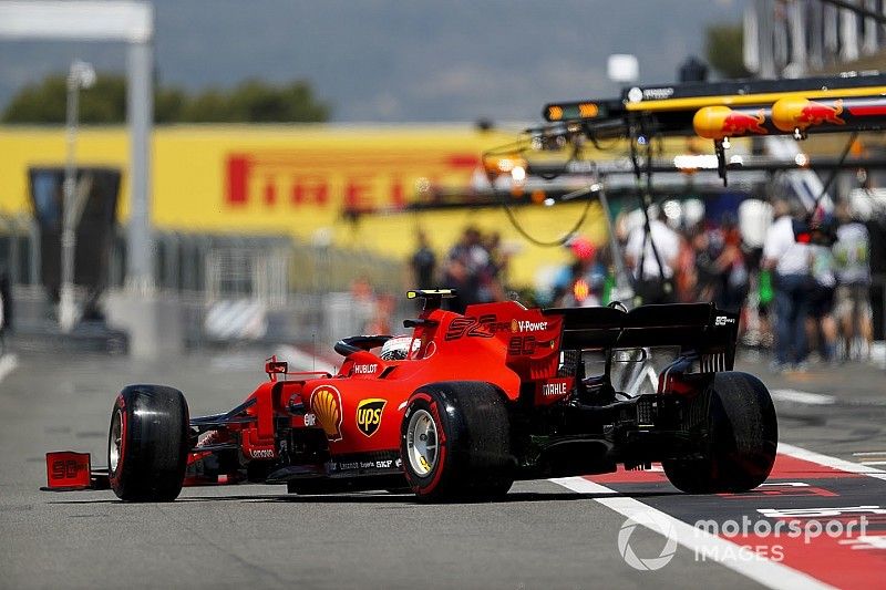 "Lavori in corso" in casa Ferrari, ma intanto le Mercedes scappano