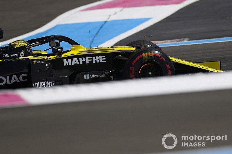 Renault fait le plein de pneus tendres à Silverstone
