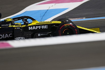 Renault fait le plein de pneus tendres à Silverstone