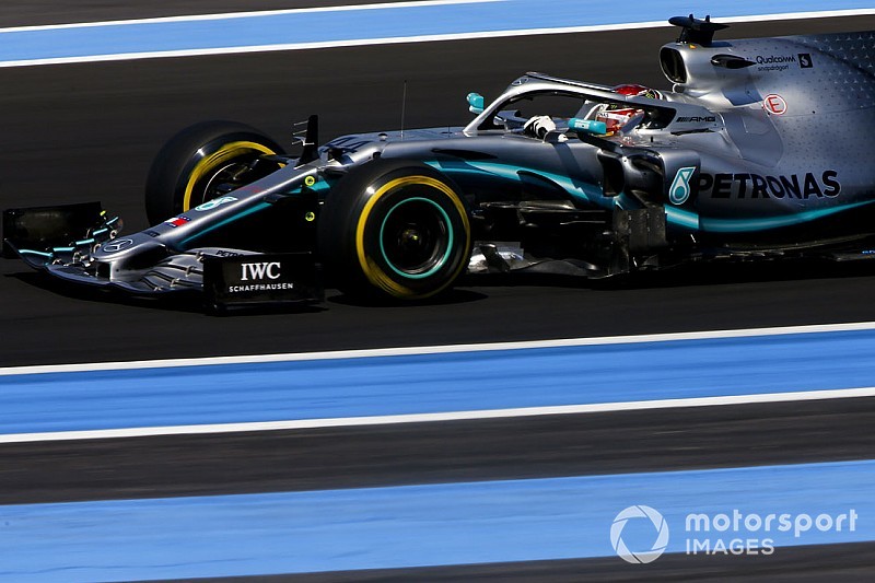 Course - Hamilton mène le 50e doublé Mercedes dans la torpeur estivale