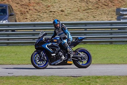 Organização do SuperBike contraria família de piloto e diz que se colocou à disposição para ajuda