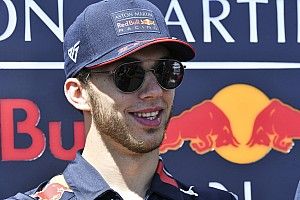 Гасли назвал чушью слухи о своем увольнении из Red Bull