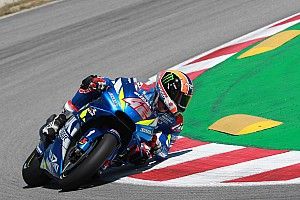 Rins lidera la mañana de test de MotoGP en Barcelona