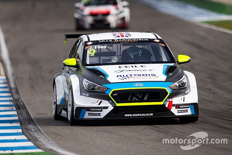 TCR Europe: un perfetto Josh Files trionfa fra le botte da orbi di Gara 1 ad Hockenheim