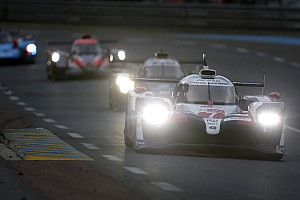 Le Mans: el coche de seguridad dificulta las opciones de Alonso