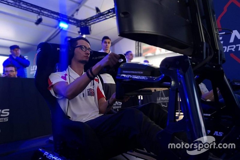 Baguette Racing leads LMES Super Final after halfway point