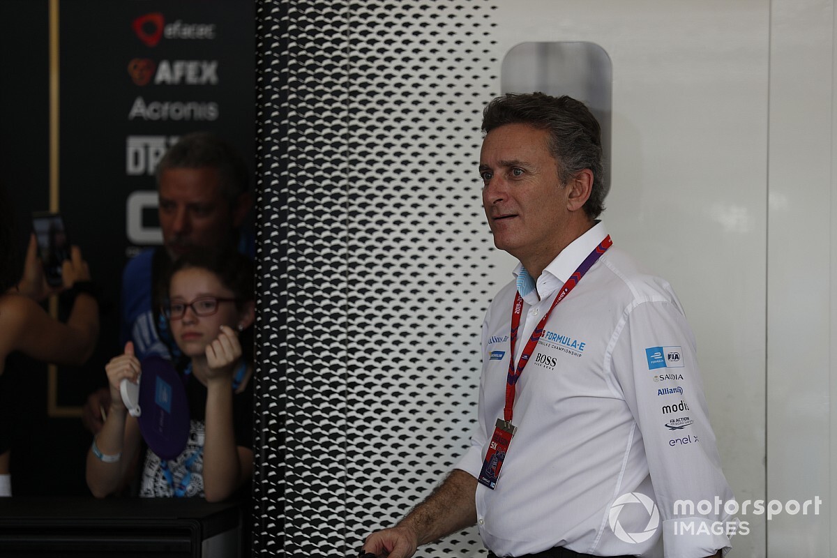 Agag: "Coronavirus kans voor F1 om structuur te veranderen"