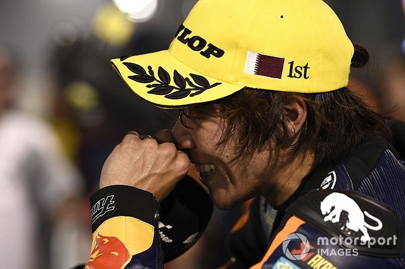 MotoGPコラム:長島哲太Moto2初優勝。ラスト数周、脳裏をよぎった富沢祥也の姿