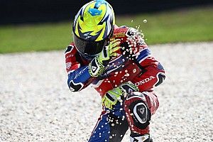 Vídeo: la fuerte caída de Bautista en Phillip Island