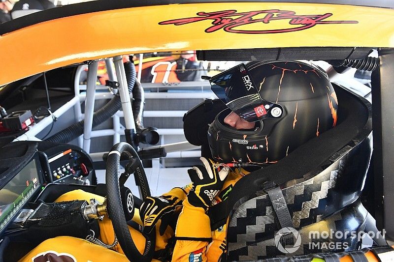 Spring Phoenix winner Kyle Busch tops Friday's first practice