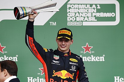 Verstappen: "Hatalar beni daha iyi bir pilot yapıyor"