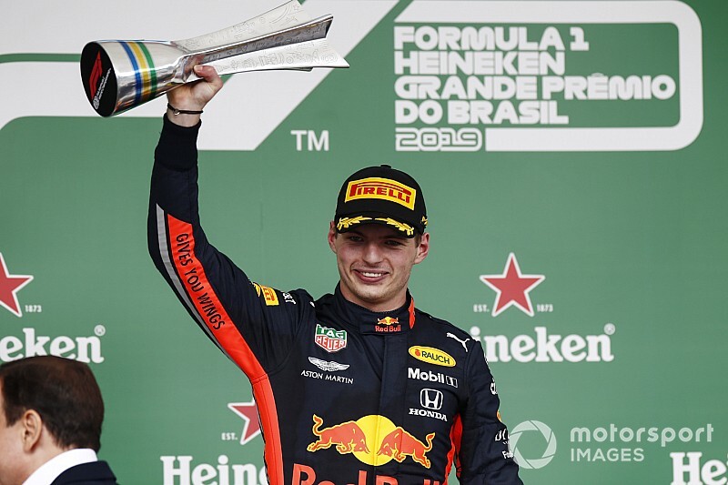 Verstappen: "Hatalar beni daha iyi bir pilot yapıyor"